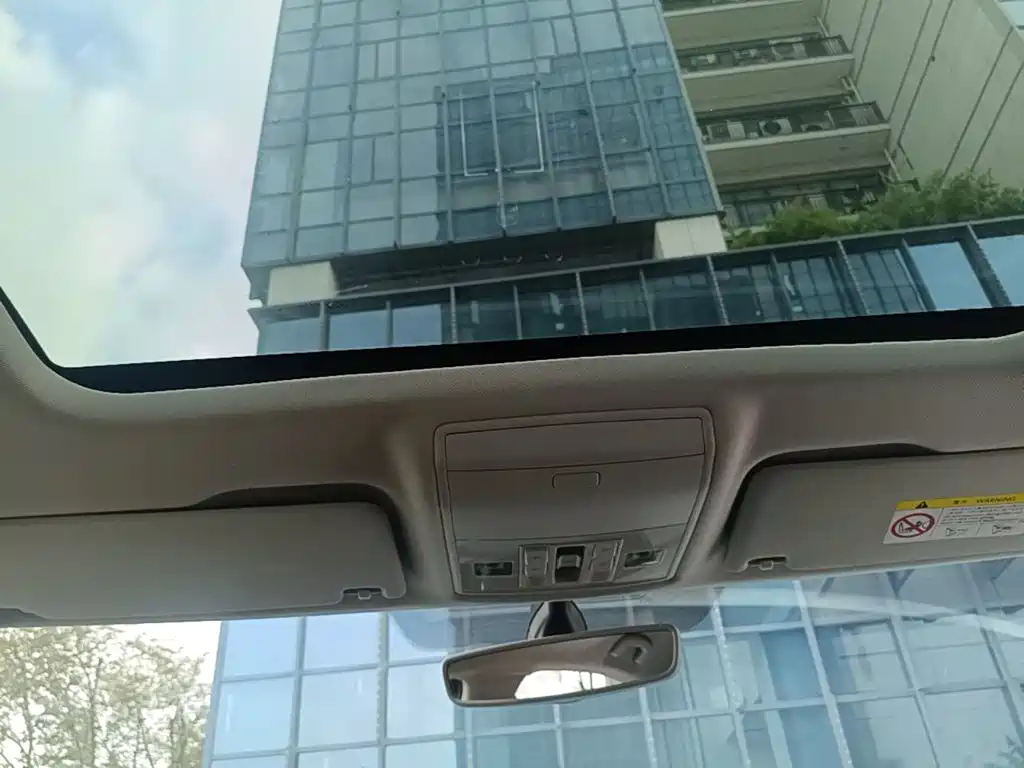 Skoda Superb — миниатюра 18