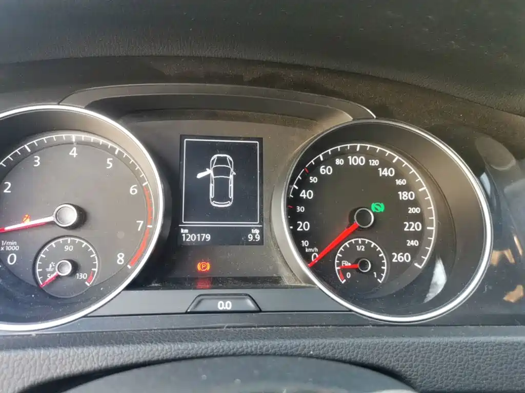 Volkswagen Golf — миниатюра 12