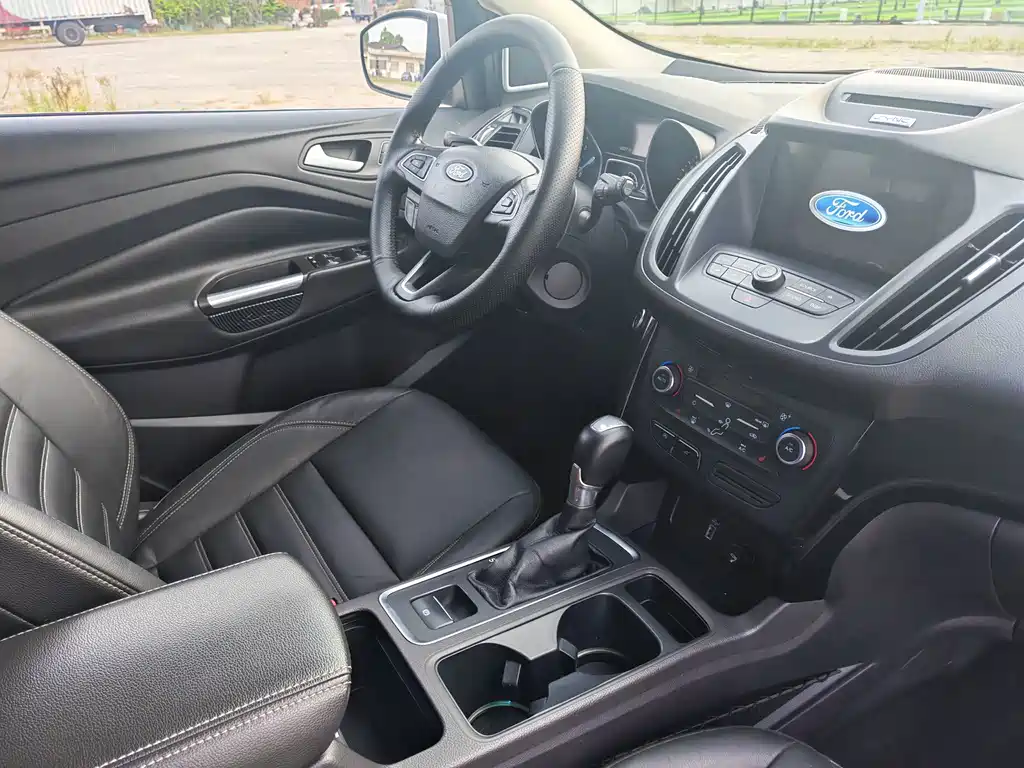 Ford Kuga — миниатюра 4