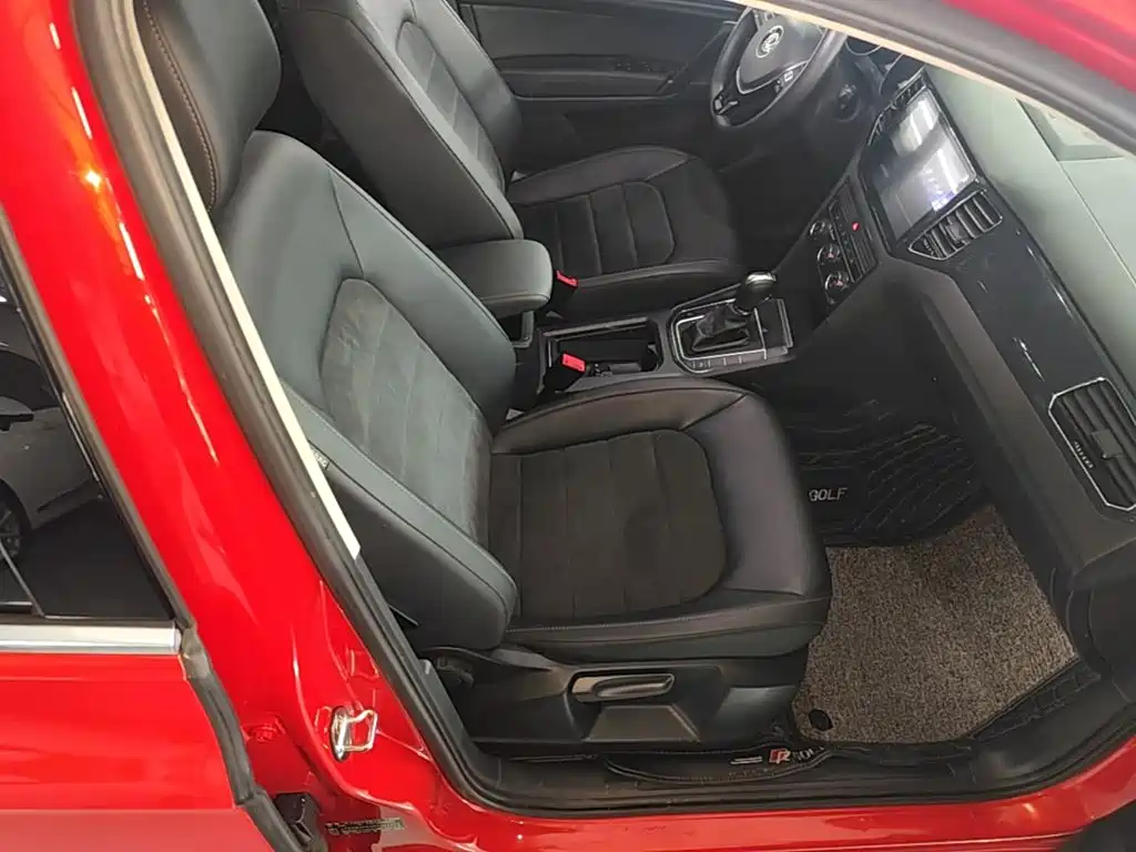 Volkswagen Golf Sportsvan — миниатюра 20