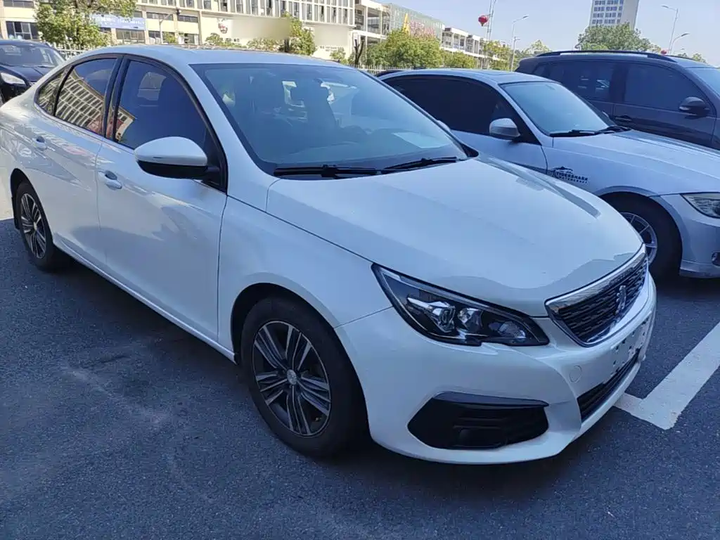 Peugeot 308 — миниатюра 4