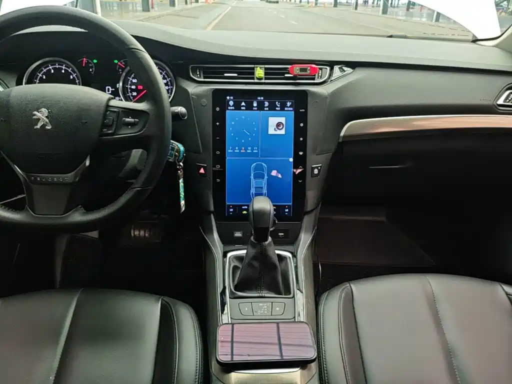 Peugeot 408 — миниатюра 13