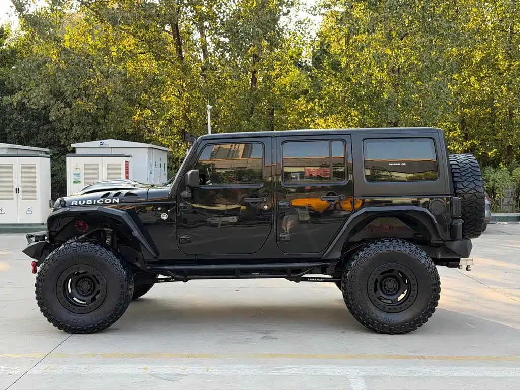 Jeep Wrangler — миниатюра 3