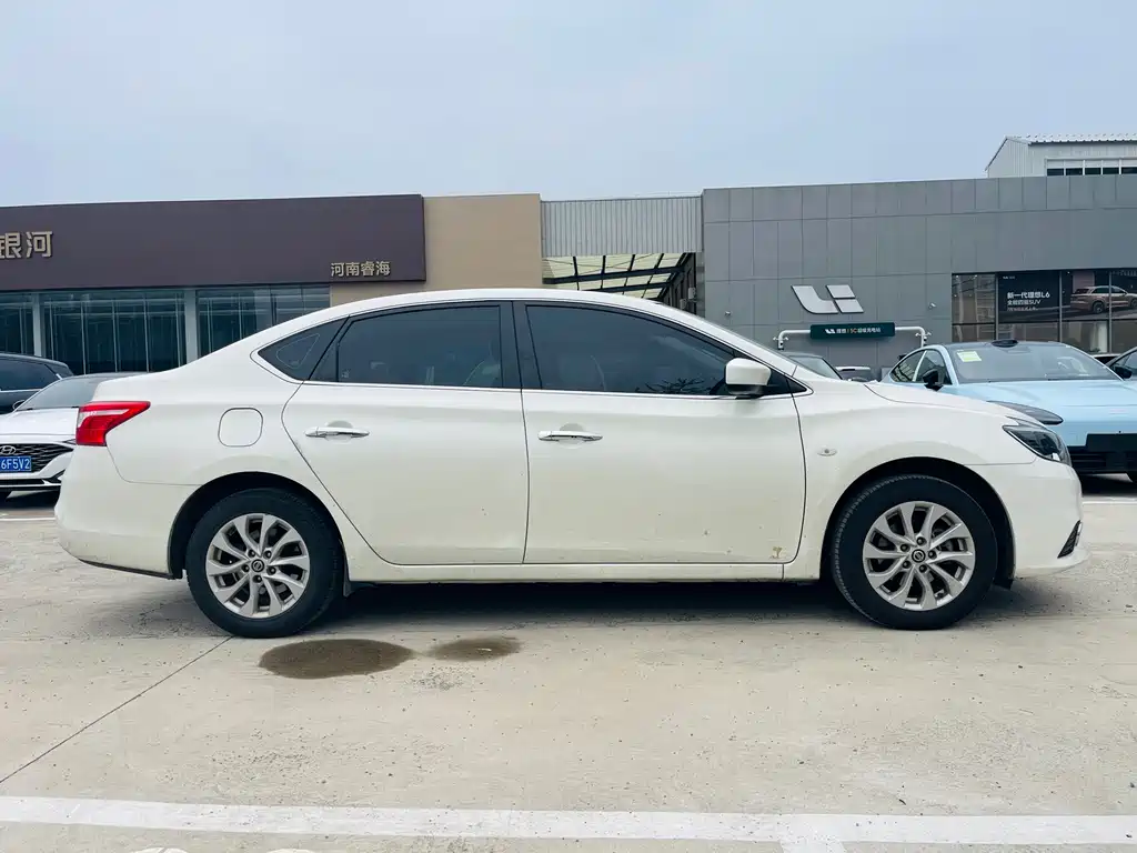Nissan Sylphy — миниатюра 4