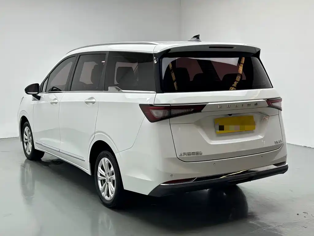 Wuling Jiachen — миниатюра 8