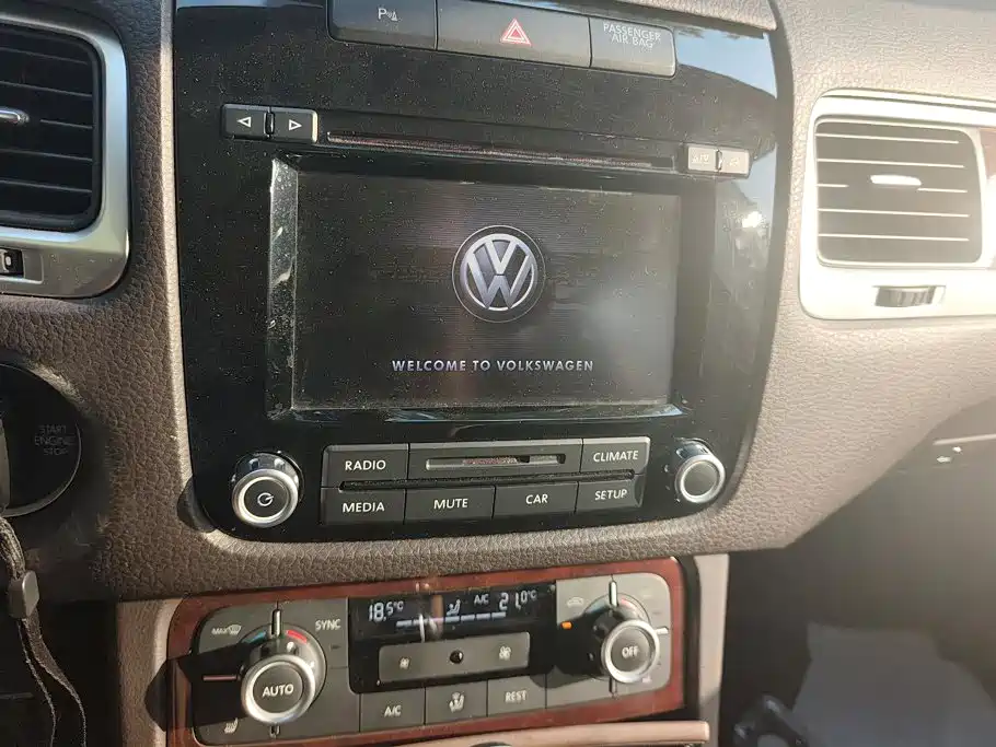 Volkswagen Touareg — миниатюра 13