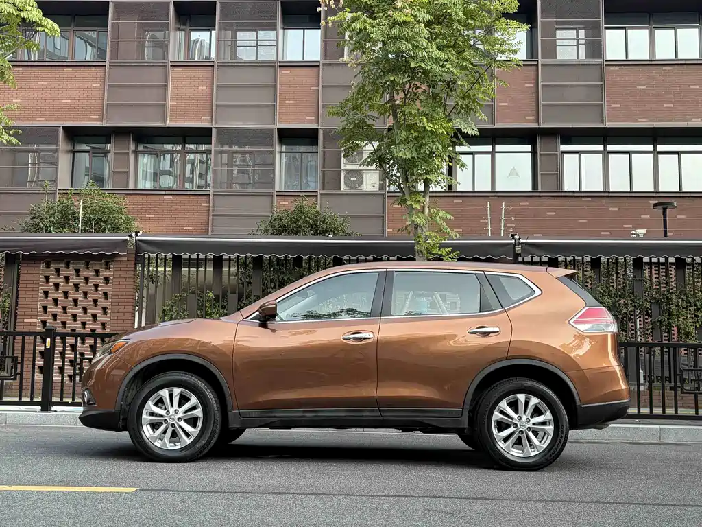 Nissan X-Trail — миниатюра 3