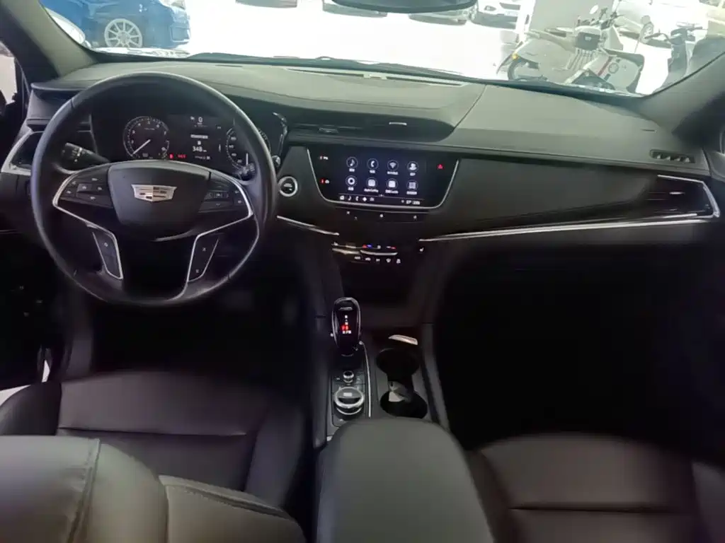 Cadillac XT5 — миниатюра 10