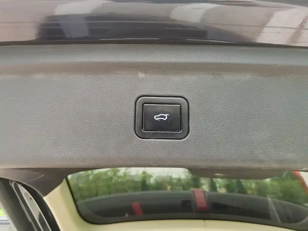 Wey Wey VV6 — миниатюра 16