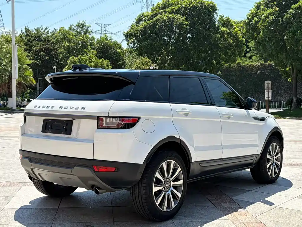 Land Rover Evoque — миниатюра 9