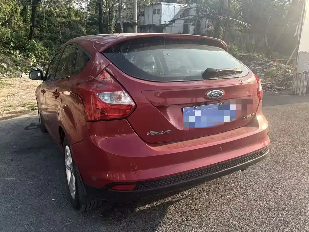 Ford Focus — миниатюра 11
