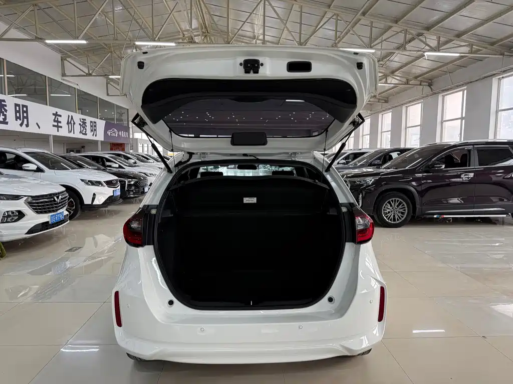 Honda Fit — миниатюра 9