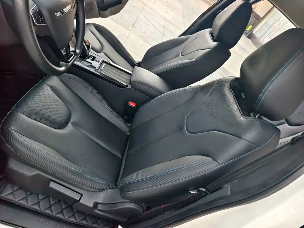 Venucia D60 EV — миниатюра 17