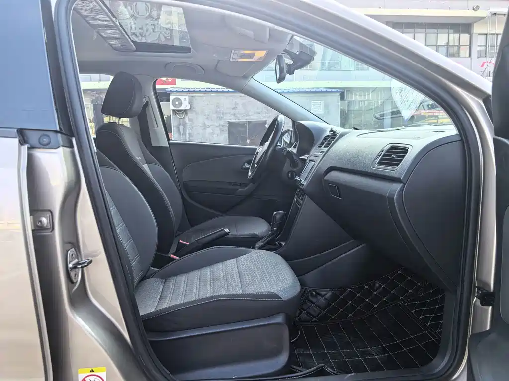 Volkswagen Polo — миниатюра 15