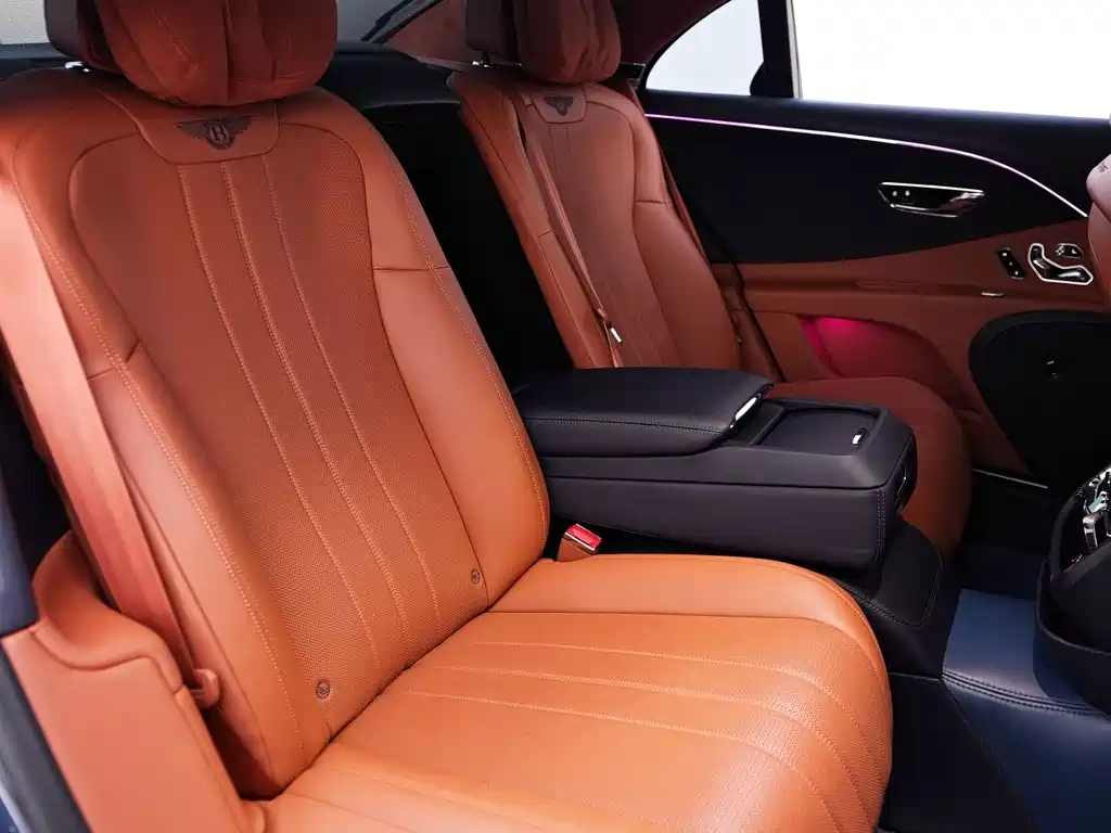 Bentley Flying Spur — миниатюра 22