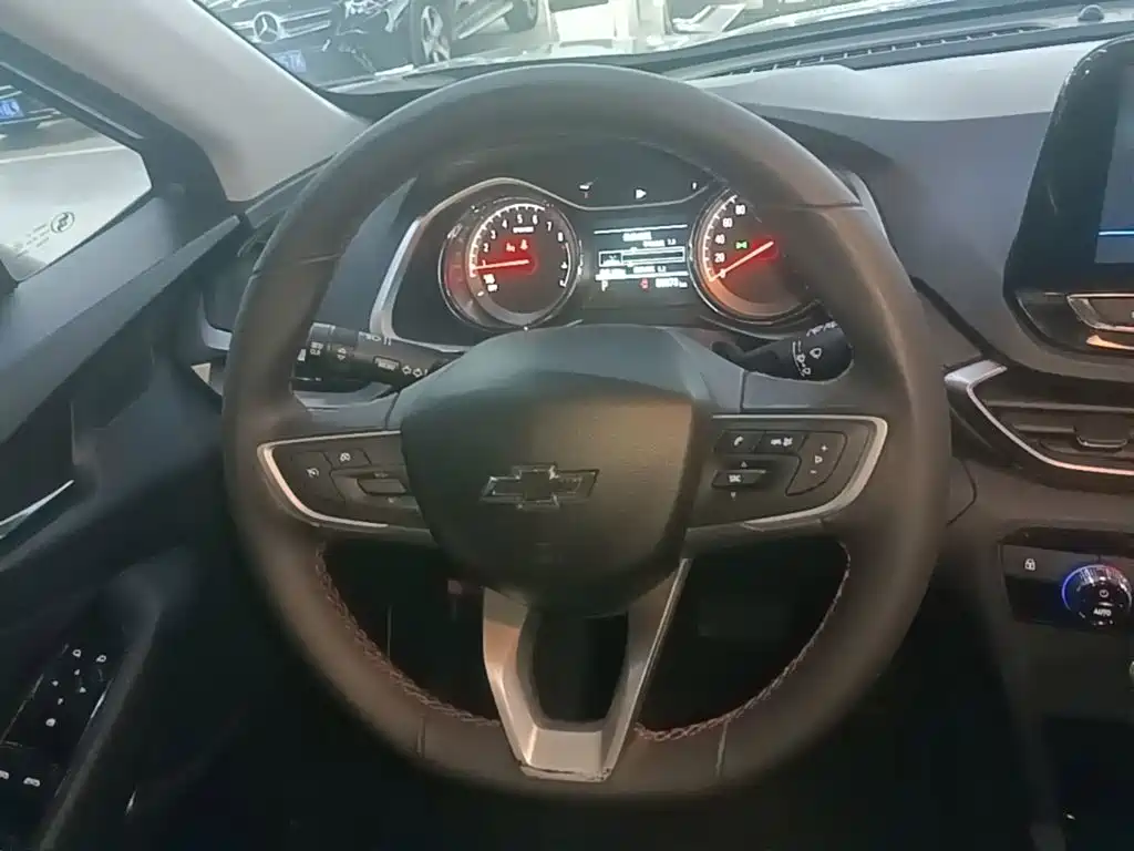 Chevrolet Volando — миниатюра 11
