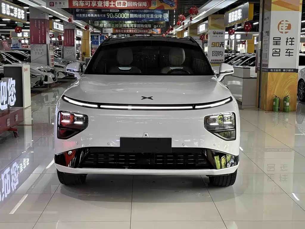 XPeng G9 — миниатюра 2