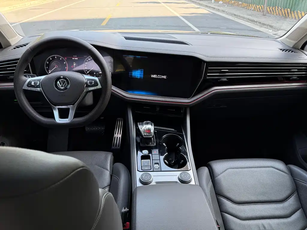 Volkswagen Touareg — миниатюра 5