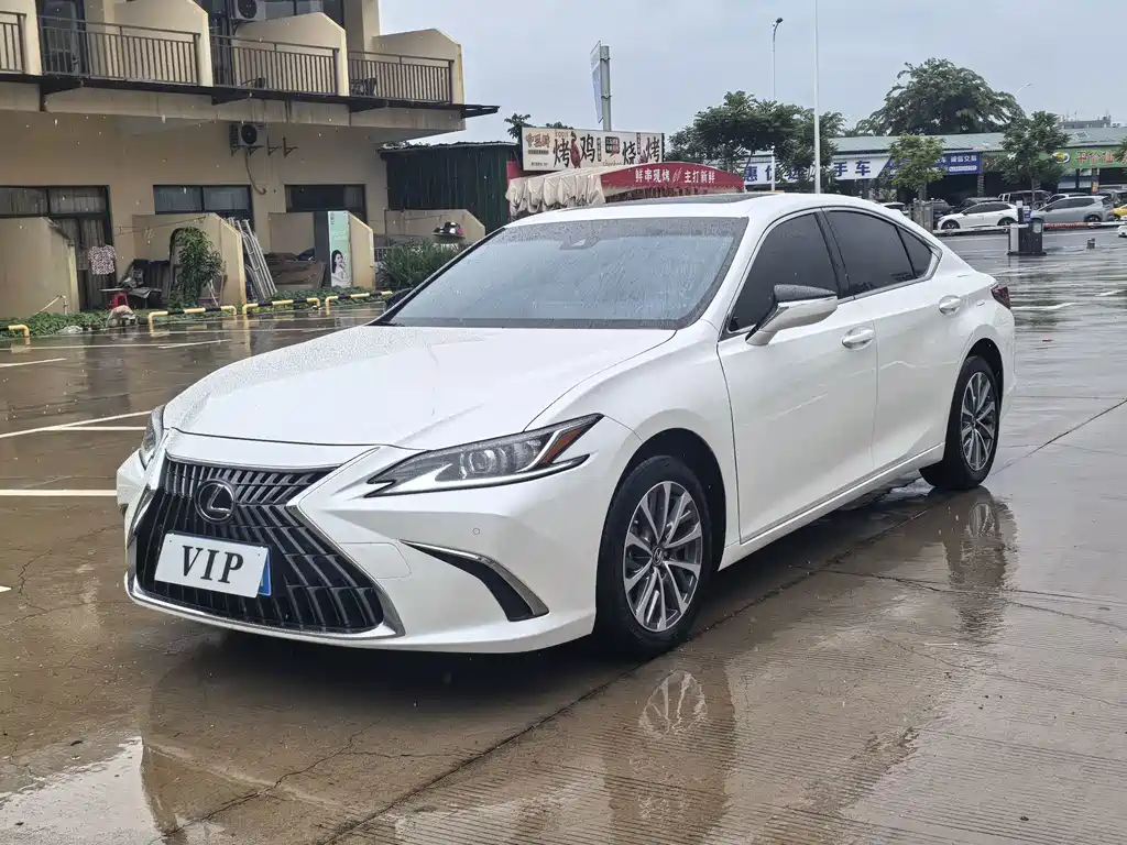 Lexus ES — миниатюра 2