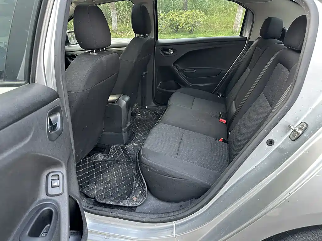 Citroen Elysee — миниатюра 19