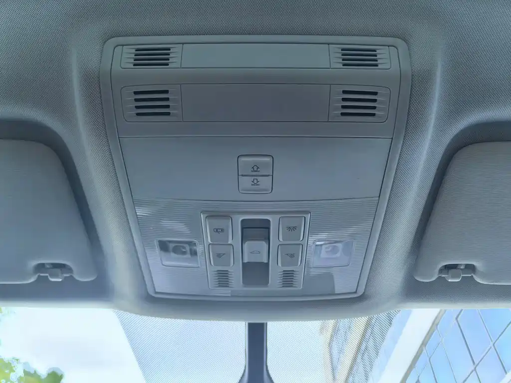 Volkswagen Tharu — миниатюра 15