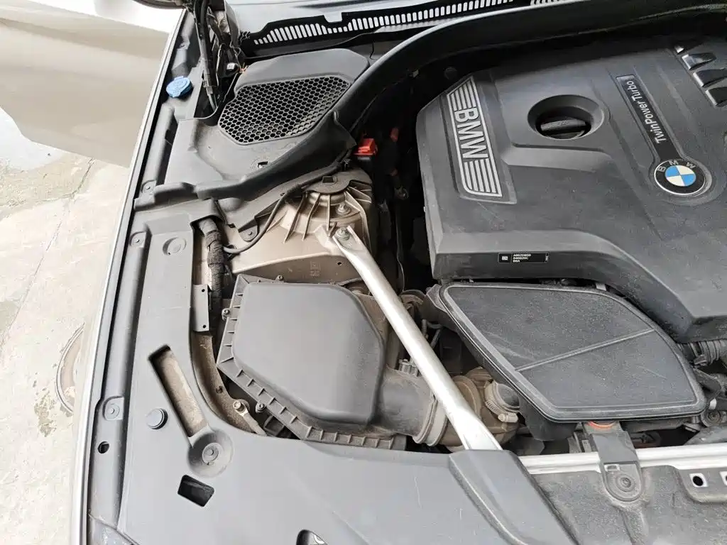BMW 5 Series — миниатюра 21