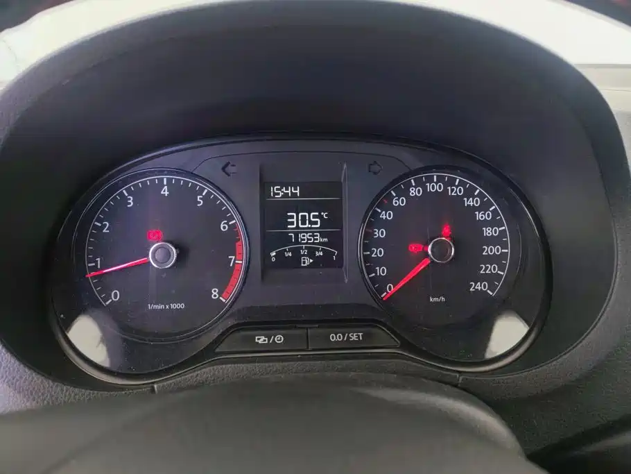 Volkswagen Polo — миниатюра 14