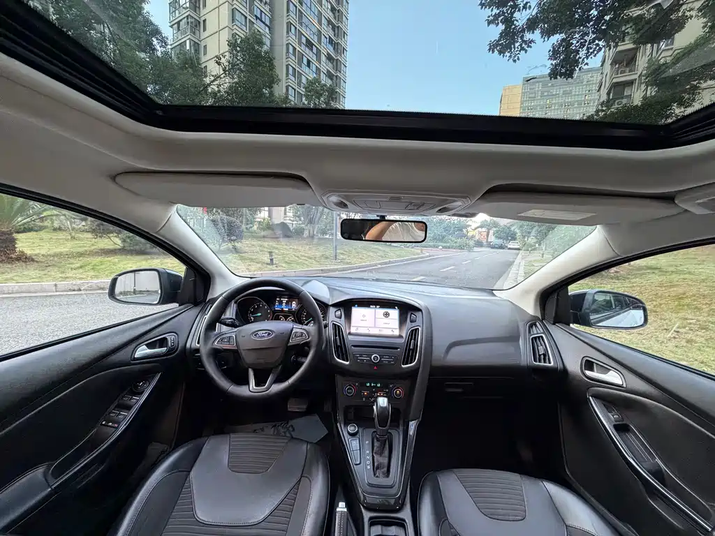 Ford Focus — миниатюра 11