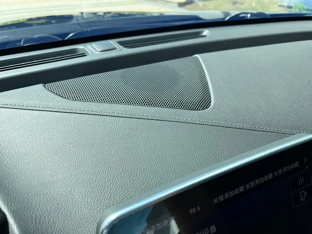 Cadillac CT4 — миниатюра 11