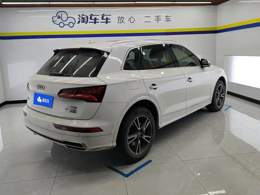 Audi Q5L — миниатюра 3