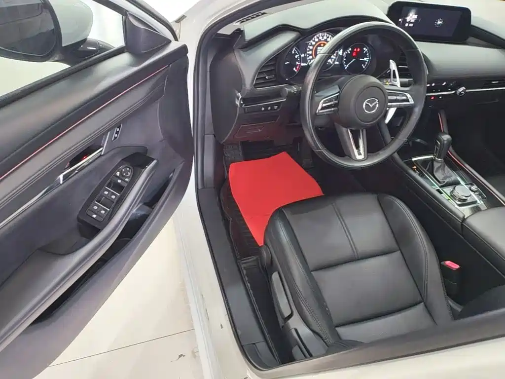 Mazda 3 Axela — миниатюра 16