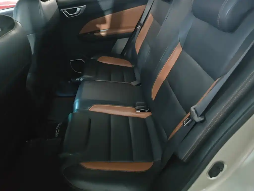 Geely Vision X3 — миниатюра 17