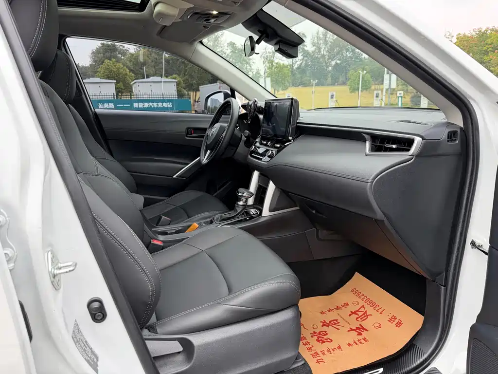 Toyota Frontlander — миниатюра 12