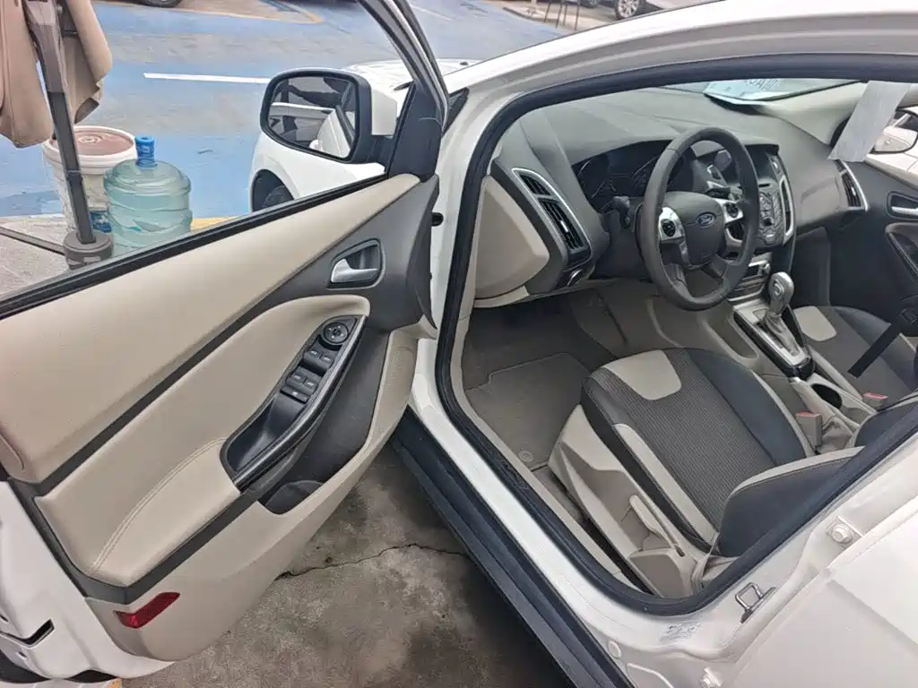 Ford Focus — миниатюра 16
