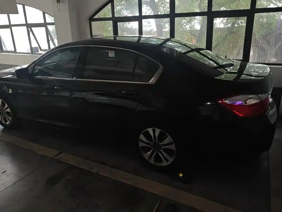 Honda Accord — миниатюра 3
