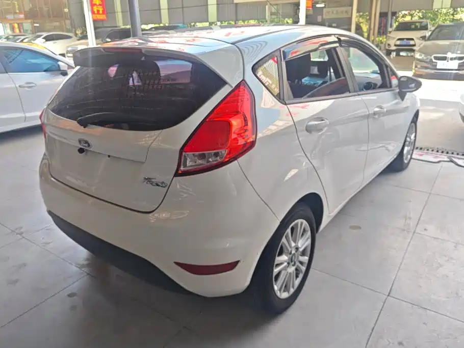 Ford Fiesta — миниатюра 3