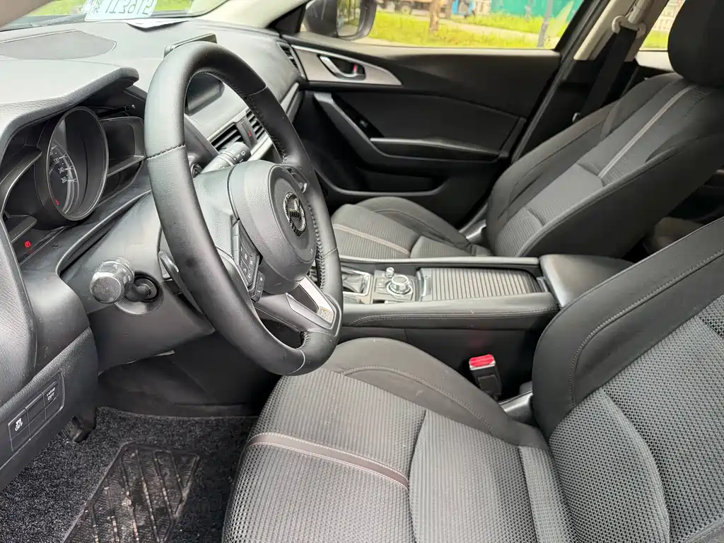 Mazda 3 Axela — миниатюра 7
