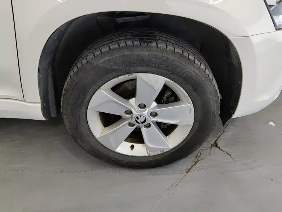 Skoda Yeti — миниатюра 6