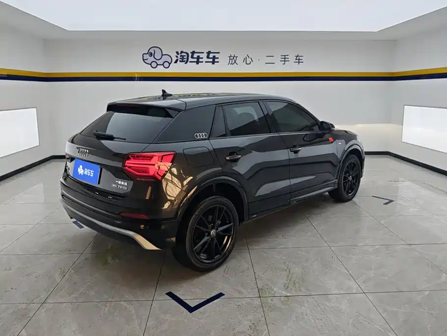 Audi Q2L — миниатюра 3