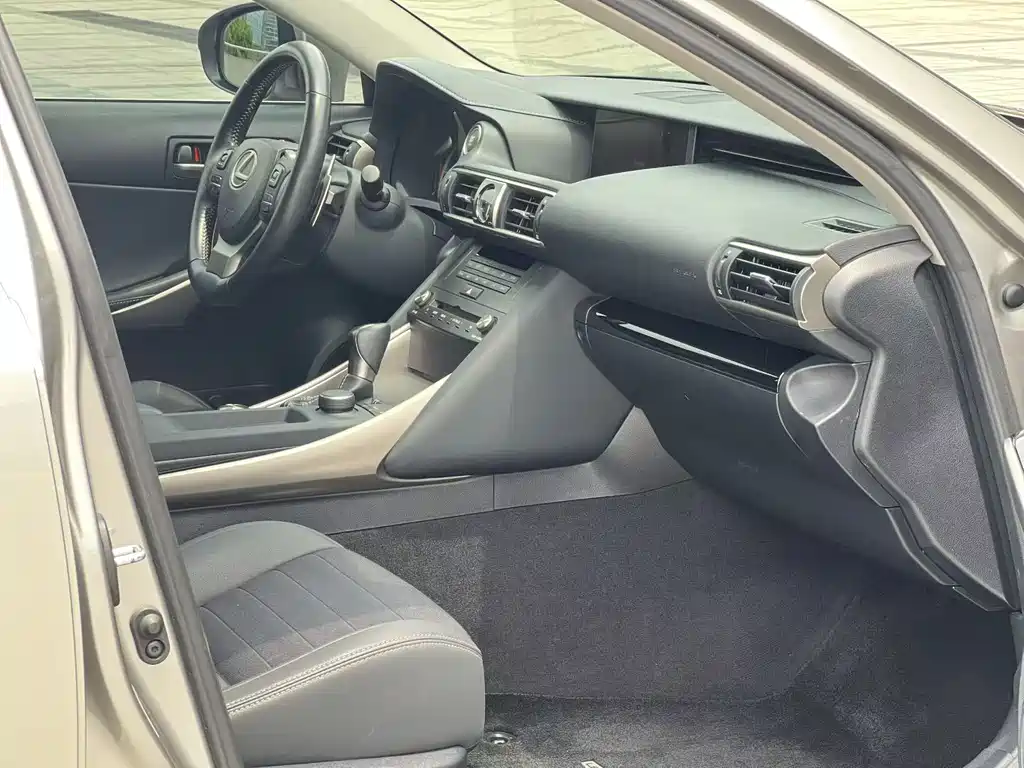 Lexus IS 300 Leading Edition, фото 7