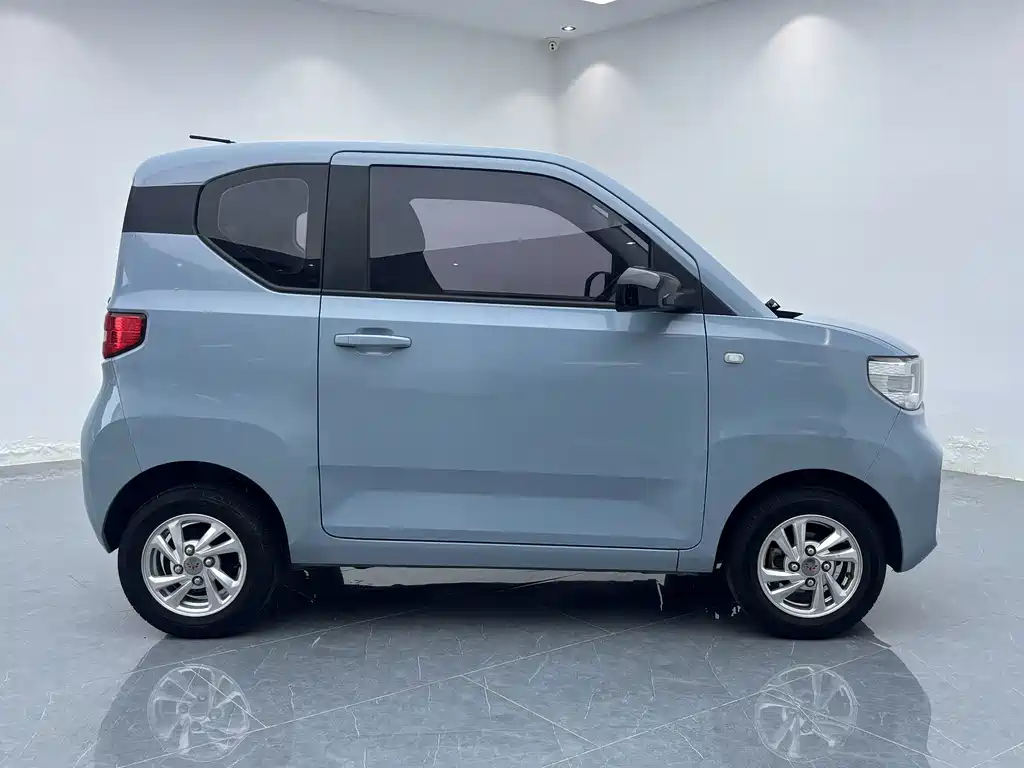 Wuling MINIEV — миниатюра 11