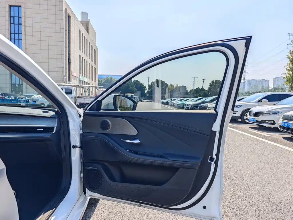 Chery Arrizo 8 — миниатюра 14