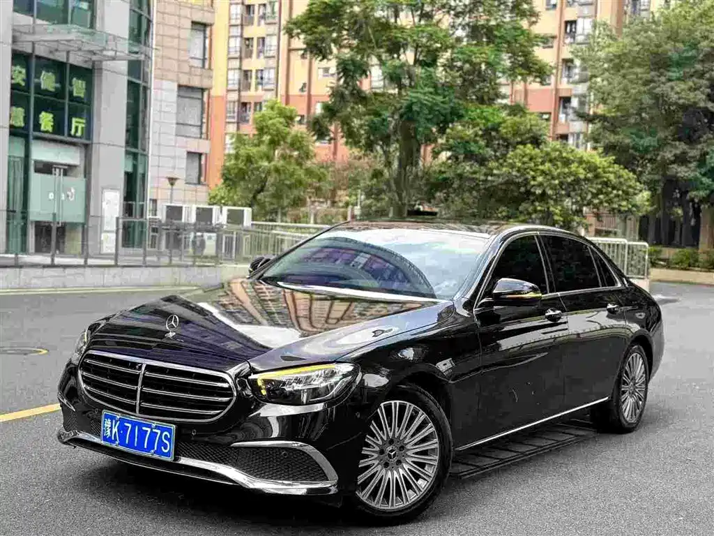 Mercedes-Benz E-Class — миниатюра 2