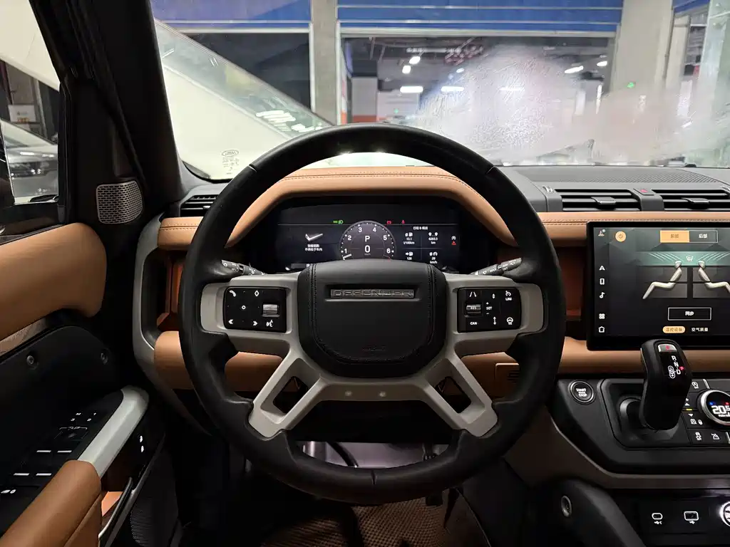 Land Rover Defender — миниатюра 17