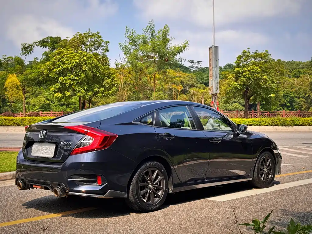 Honda Civic — миниатюра 19
