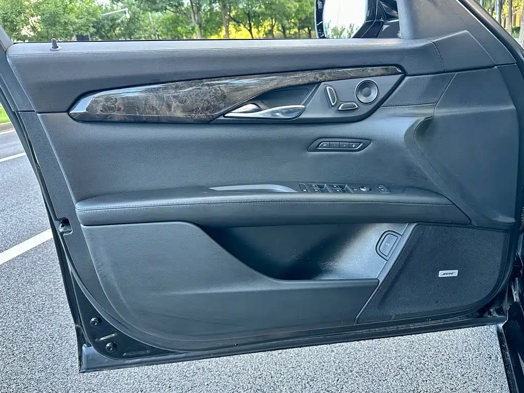 Cadillac CT6 — миниатюра 12