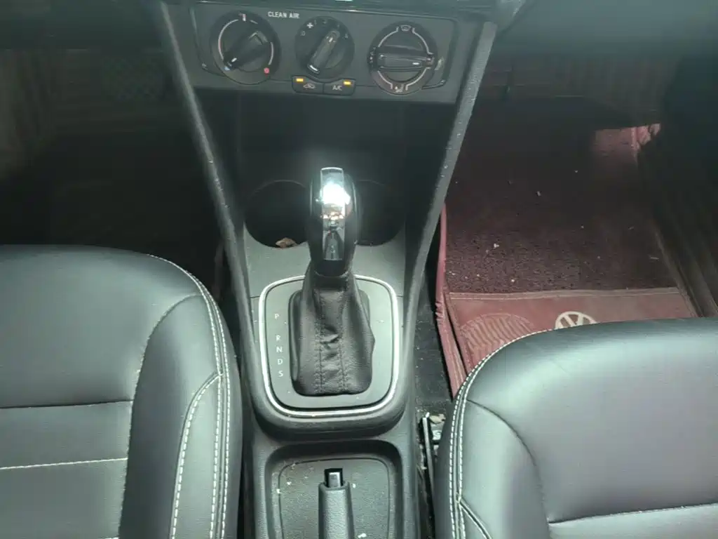Volkswagen Polo — миниатюра 14
