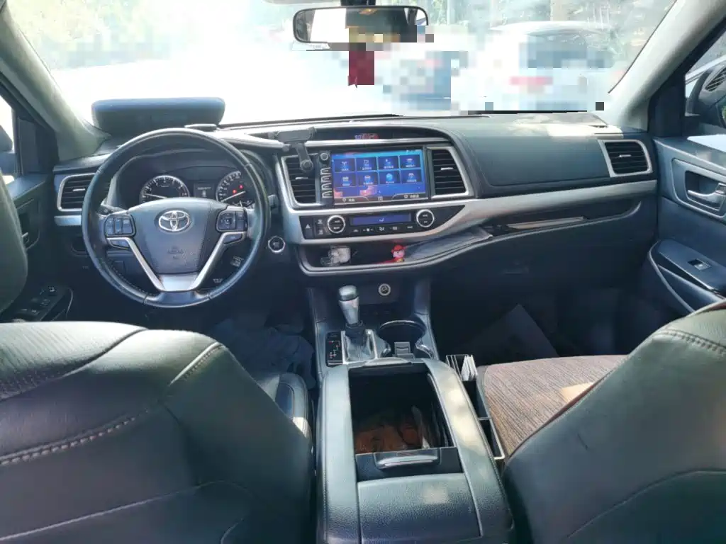 Toyota Highlander — миниатюра 13