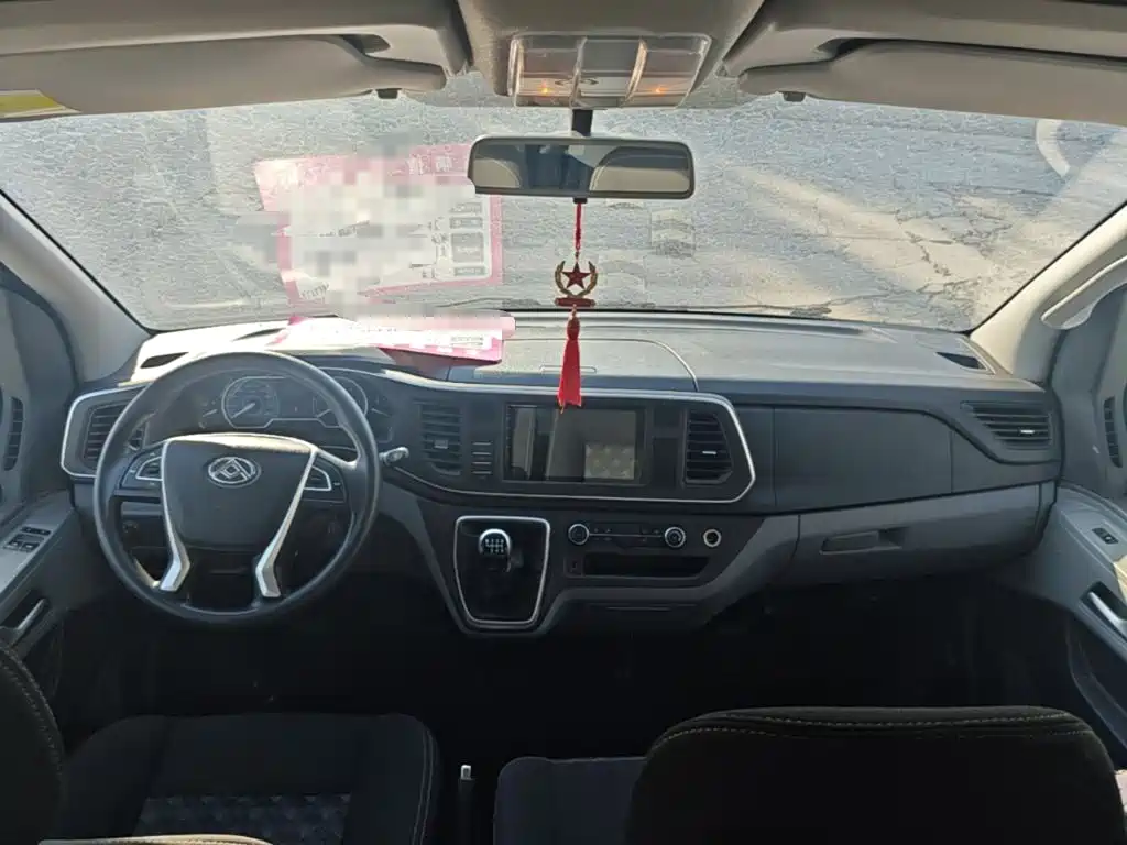 Maxus V80 — миниатюра 10