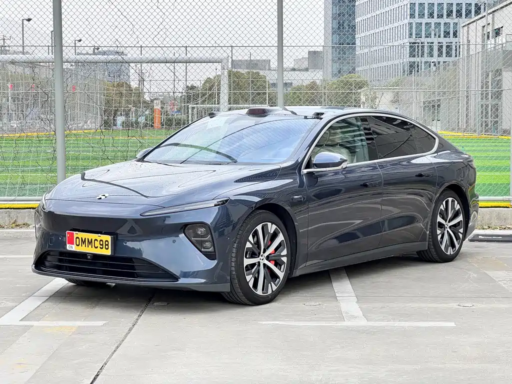 NIO ET7